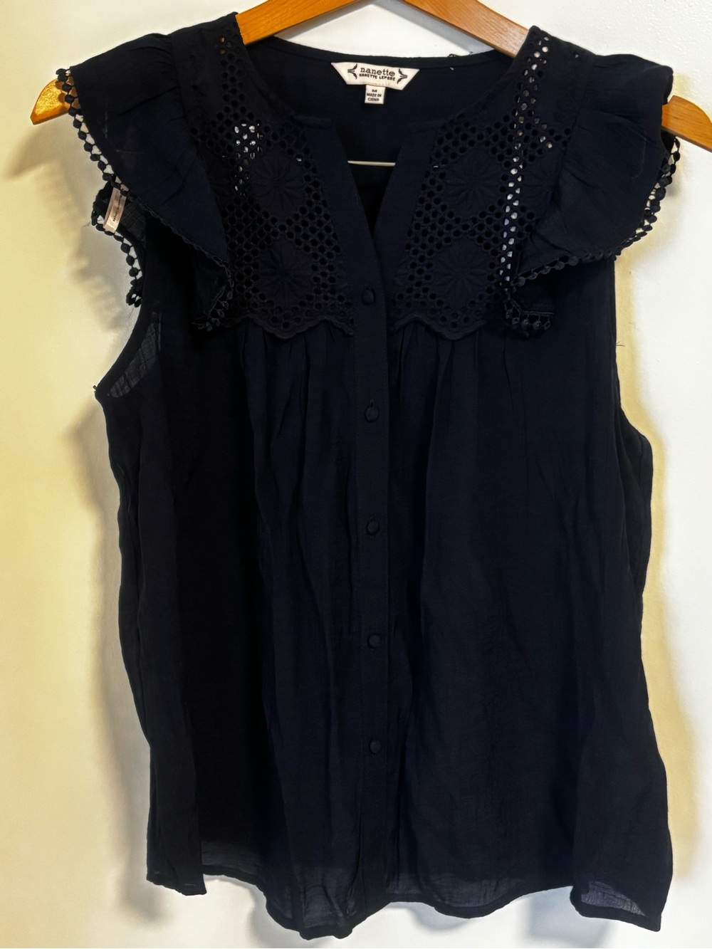 NWT Nanette Lepore  Navy Sleeveless Eyelet Ruffle Blouse